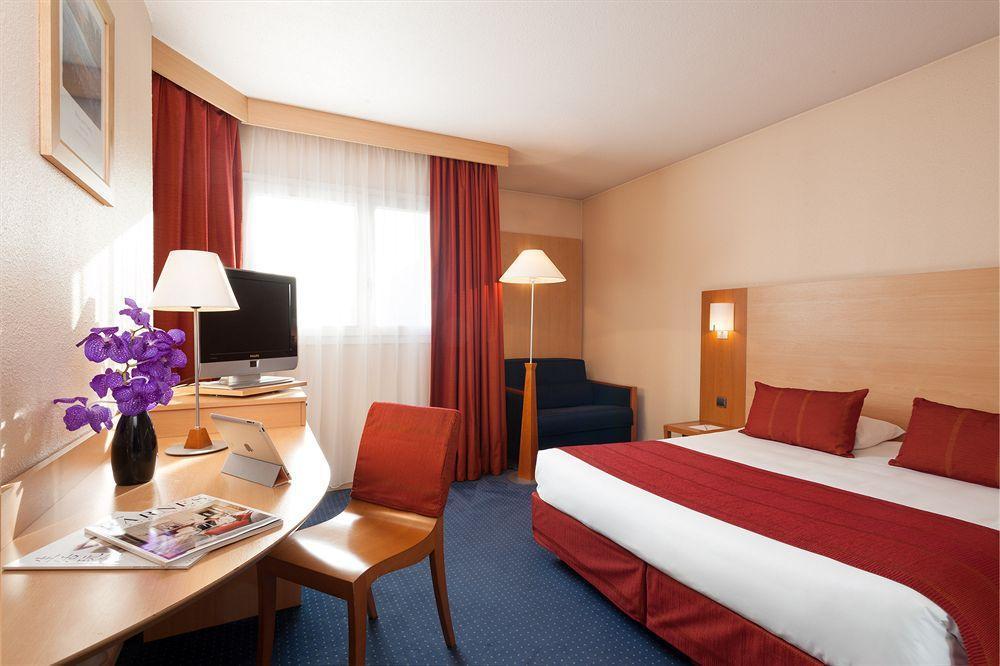 Hotel Forest Hill Meudon Velizy Ngoại thất bức ảnh